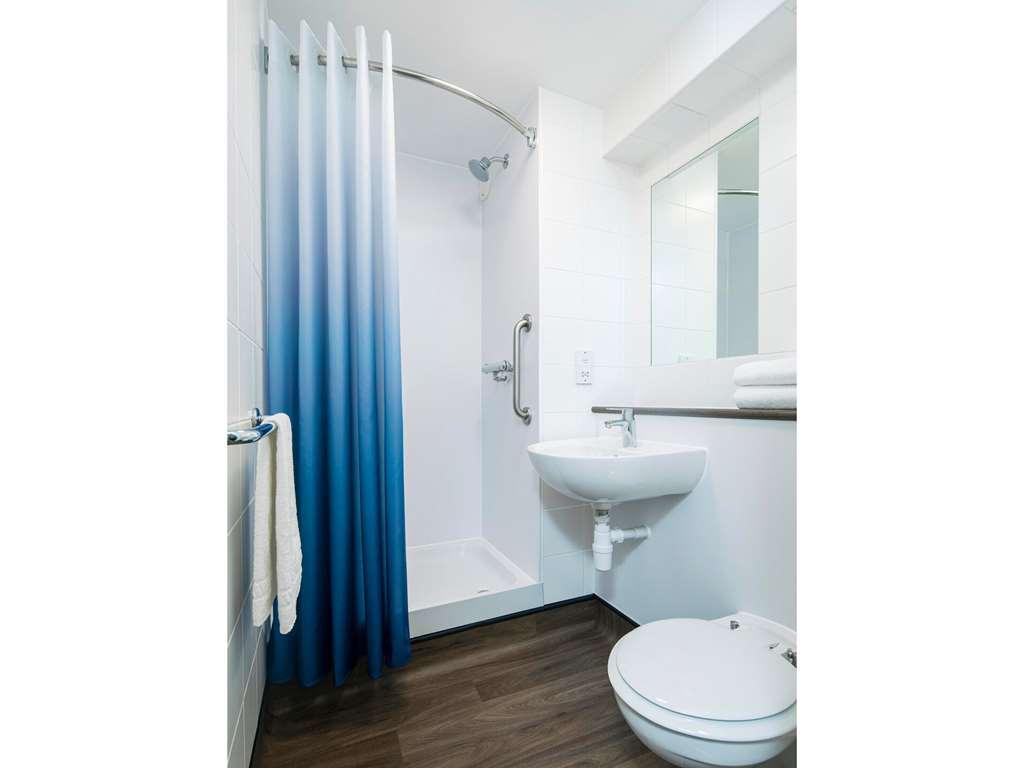 Travelodge Plymouth Room photo
