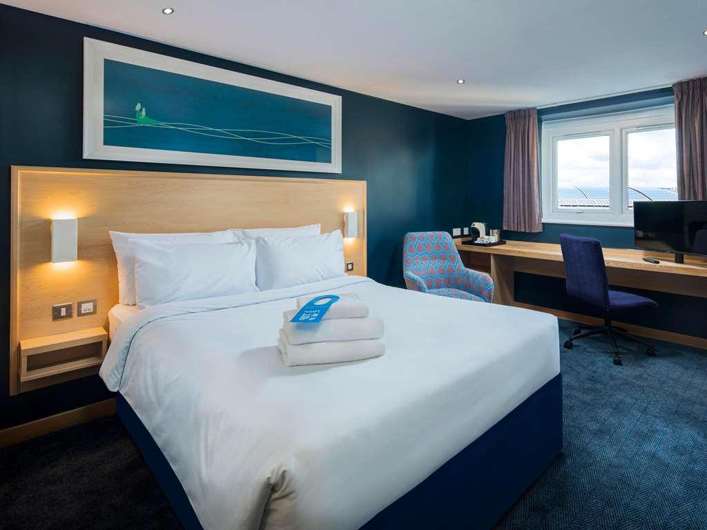 Travelodge Plymouth Room photo